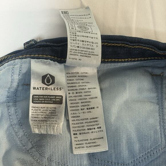 Levi’s Blue Dark Wash Cotton Blend Classic Denim Bermuda Womens Shorts Size 18W - Picture 8 of 14